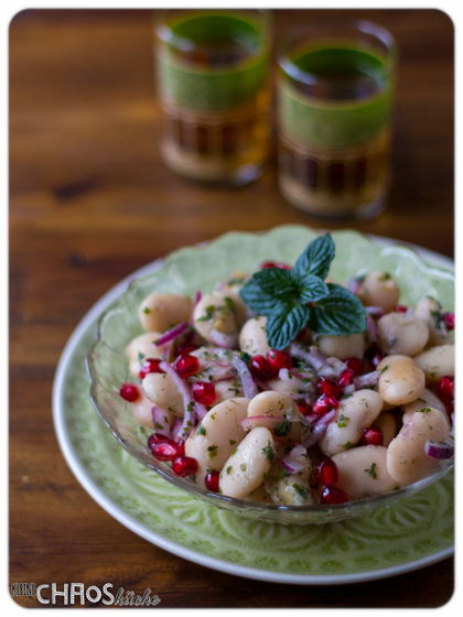 Piyaz Salat mit weißen Riesenbohnen