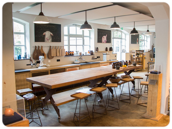 Herrmannsdorfer Handwerkstatt Glonn Wurstkurs Kurs Bratwurst