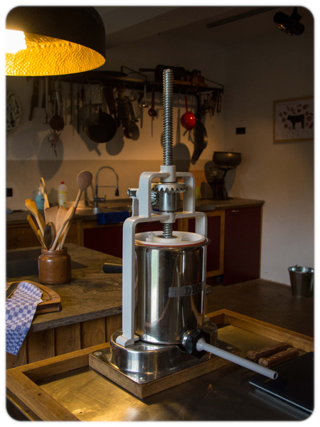 Herrmannsdorfer Handwerkstatt Glonn Wurstkurs Kurs Bratwurst