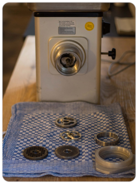 Herrmannsdorfer Handwerkstatt Glonn Wurstkurs Kurs Bratwurst